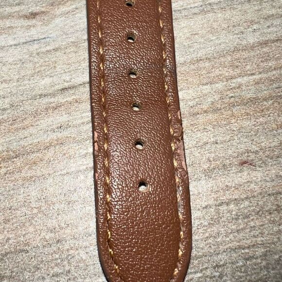 Rose gold Wristwatch Women’s  Japan Movement Tested Added New Battery Brown Band - Picture 3 of 8